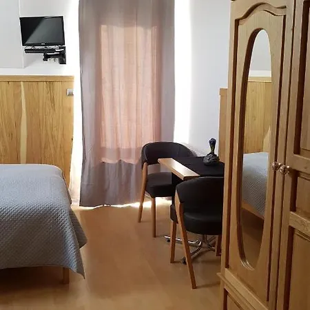 ホームステイ Edi *