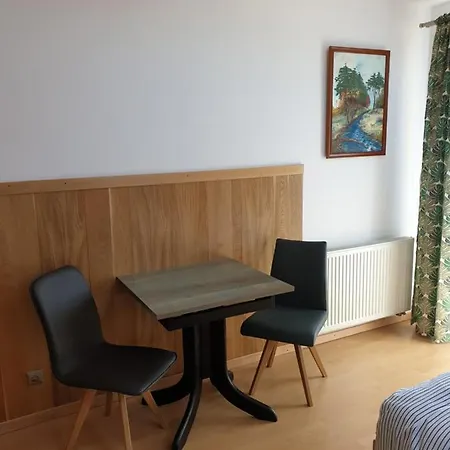 ホームステイ Edi *